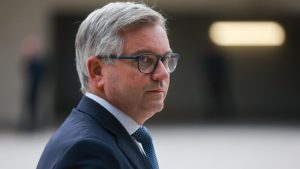 Politiko o Bruneru u Srbiji: Njegova poseta razbesnela poslanike Evropskog parlamenta