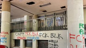 Politički rat grafitima u Srbiji: Ko plaća ceh