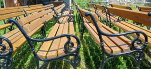 Opština Bečej: Donacija klupa nije niti prihvaćena niti odbijena, postupak je u privremenom zastoju