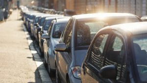 Auto vam satima stoji na suncu? Evo kako da ga zaštitite od oštećenja