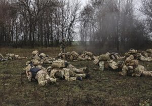 UKRAJINA UVODI OBAVEZNU ZAMENU VOJNIKA! Novi uslovi na frontu zbog nedostatka ljudstva