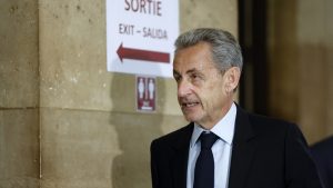 Tužioci traže da bivši predsednik Francuske Sarkozi ponovo ide u zatvor, sada na sedam godina