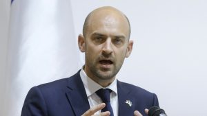 Šef diplomatije Francuske: Nećemo se uključivati u rat na Bliskom istoku
