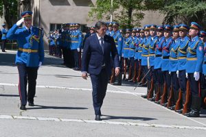 Vojna svečanost povodom Dana Garde: „Radom, zalaganjem i posebnom ulogom u sistemu odbrane, činite čast svojim porodicama i prijateljima, kao i građanima“