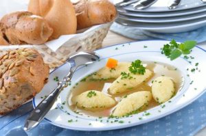 Recept za knedle za supu kao iz najboljeg restorana: Ključni korak u pripremi koji mnogi preskaču