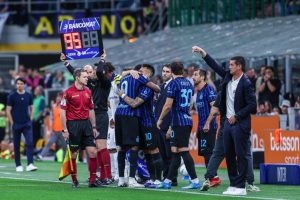 INTER JE ŠAMPION ITALIJE! Napoli predao krunu „neroazurima“, veliko slavlje na Meaci!